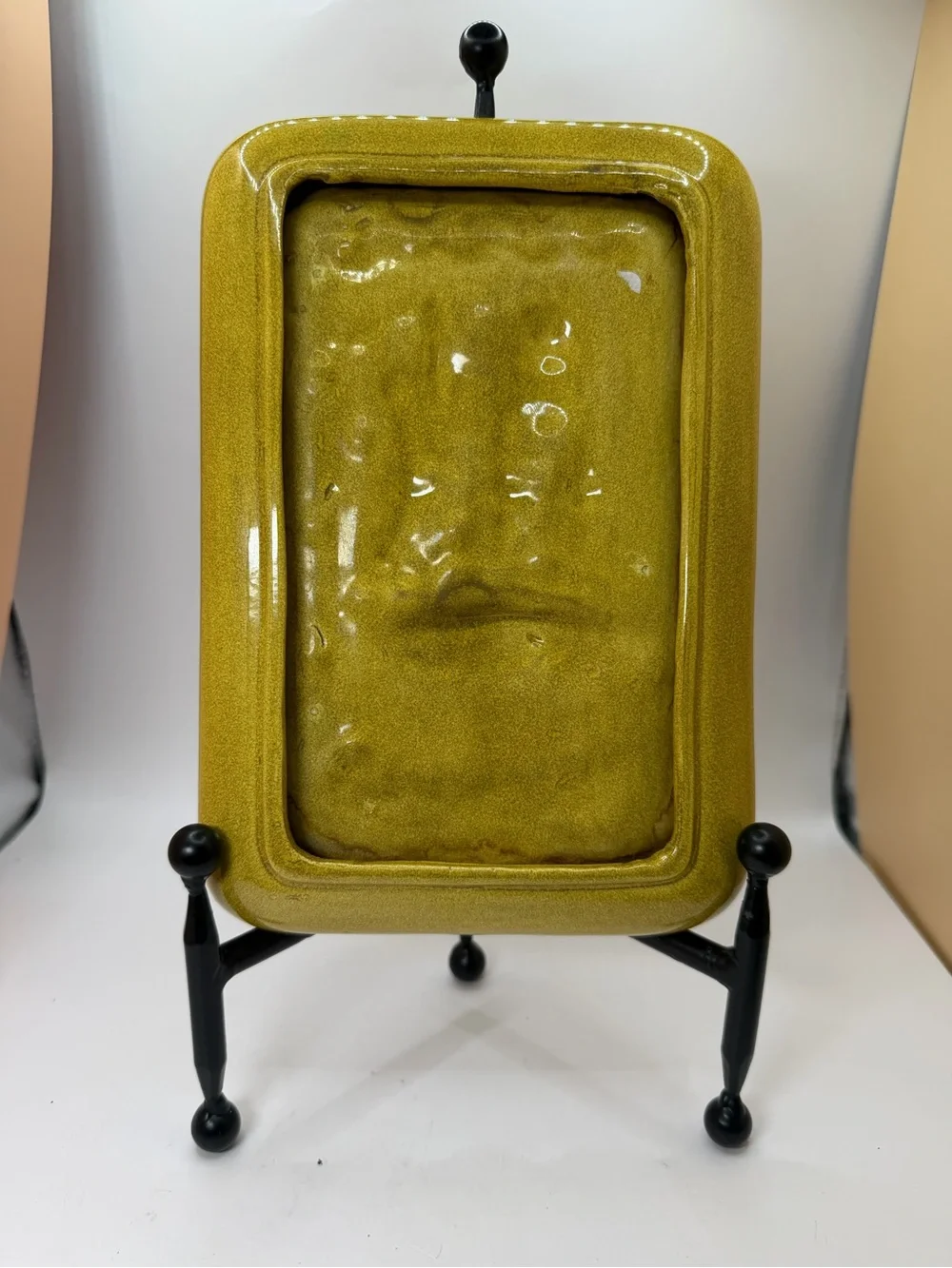 Vintage Mustard Yellow/Charteuse Ceramic Ashtray/Trinket Dish. Christmas Motif.